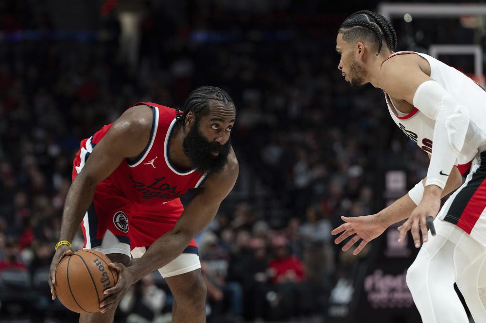 在字母哥公 在字母哥公