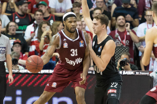 球的平稳过 球的平稳过